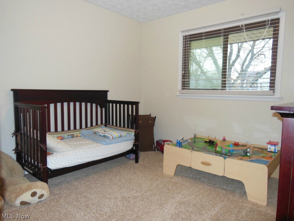 Forest Mdws 02 - Residential