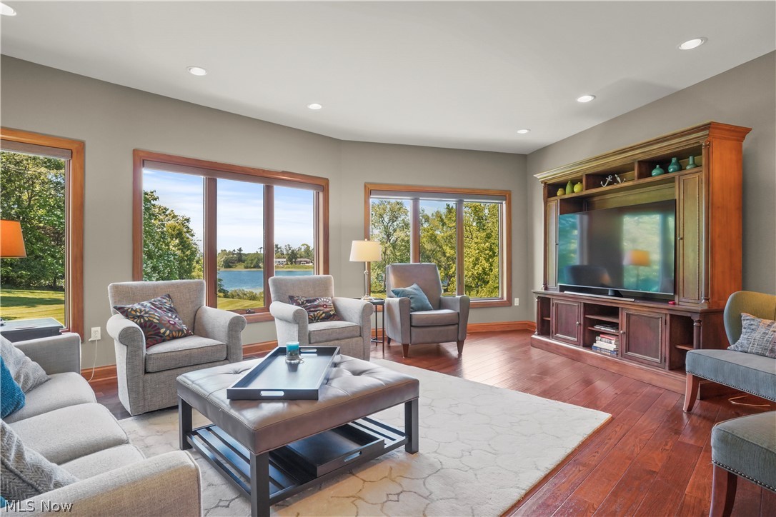 Silver Lake Estates - Residential