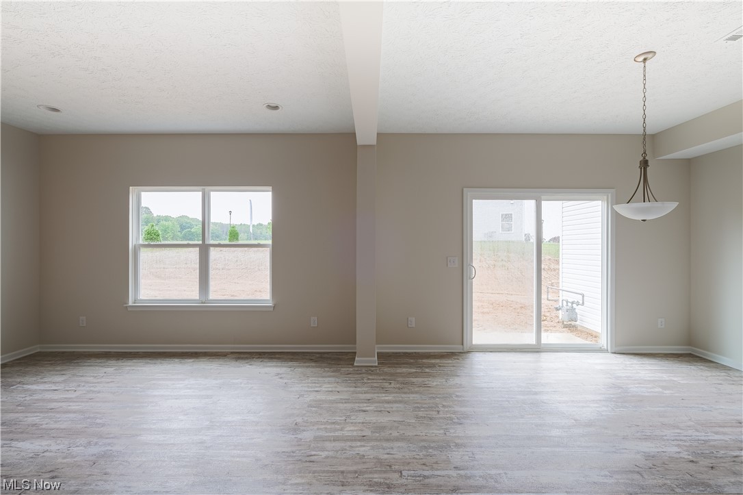 Summit at Forest Lakes - Residential