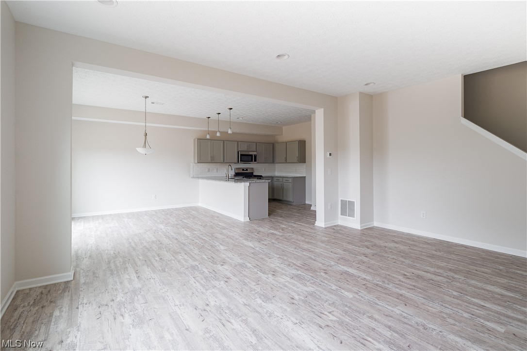 Summit at Forest Lakes - Residential