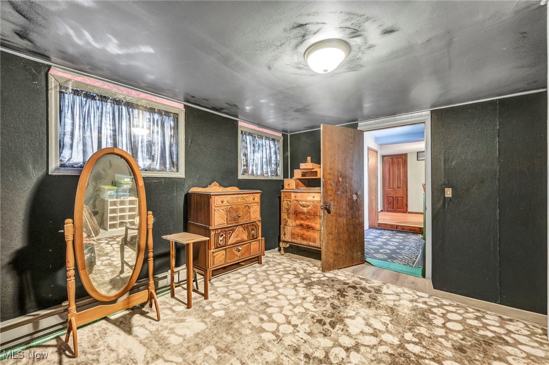 Village/New London - Residential