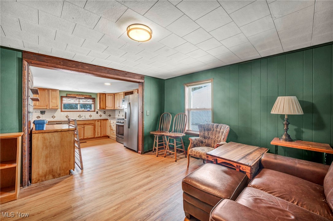 Village/New London - Residential