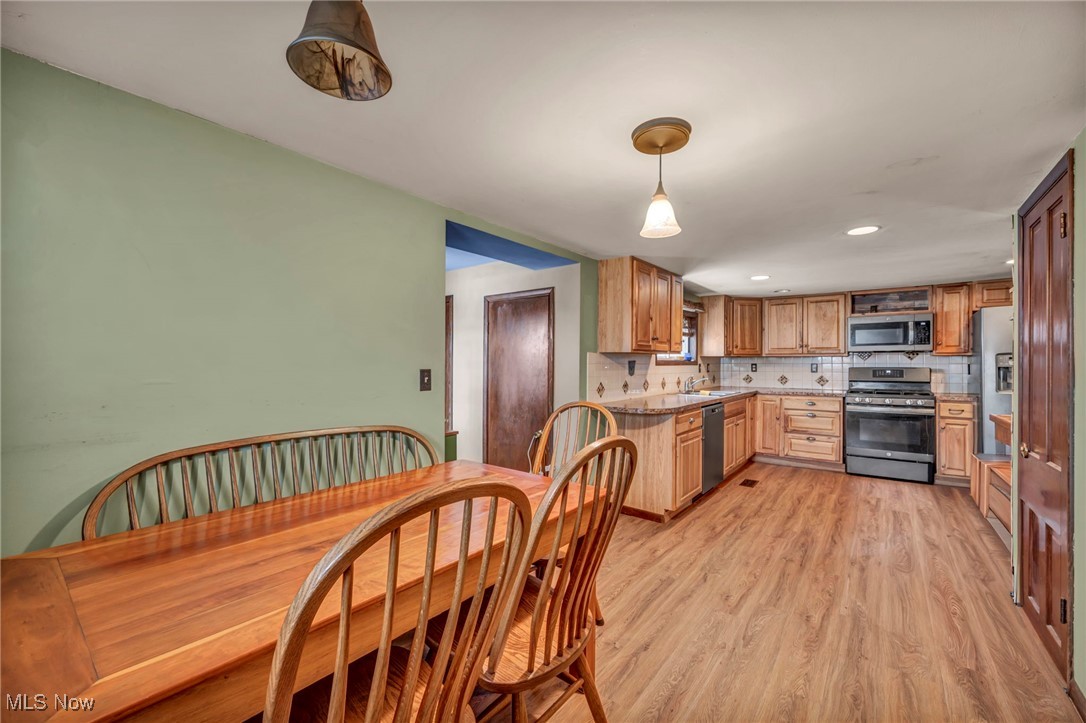 Village/New London - Residential