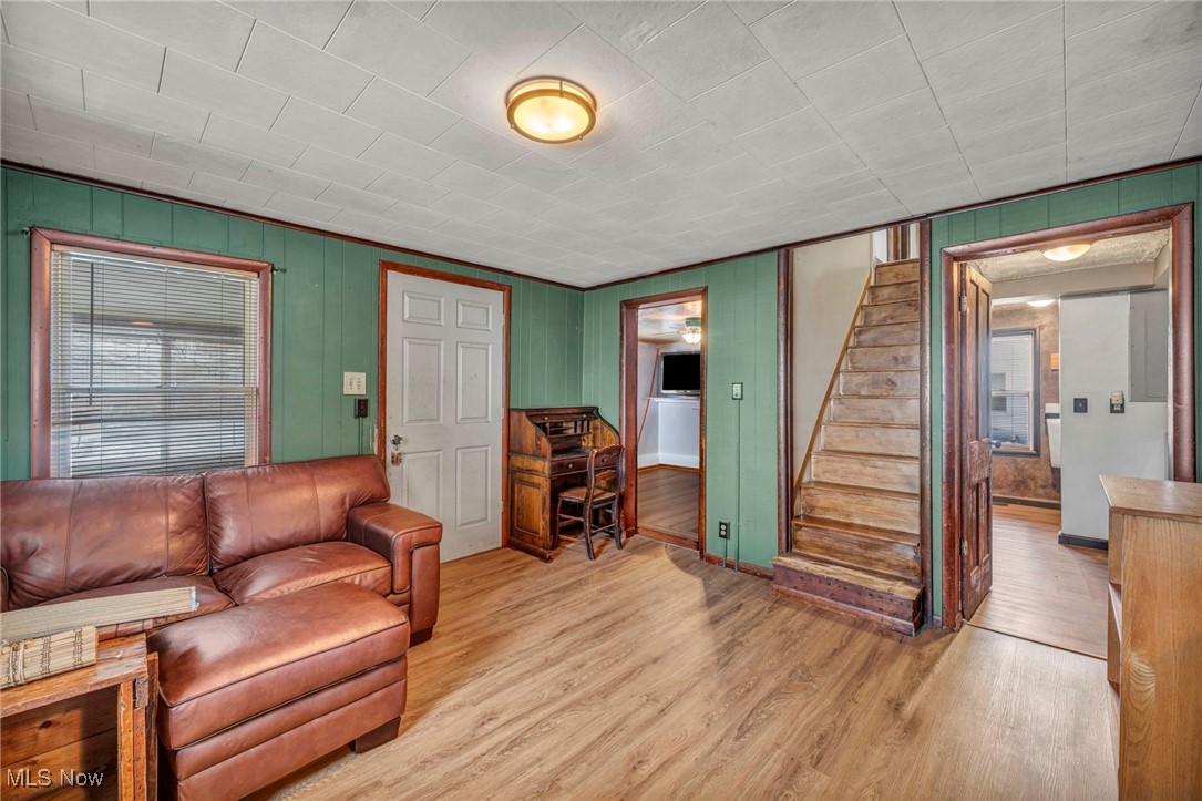 Village/New London - Residential