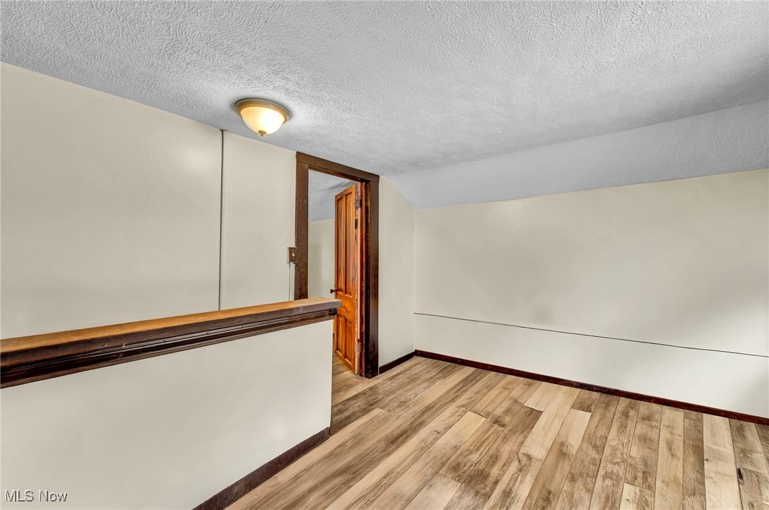 Village/New London - Residential