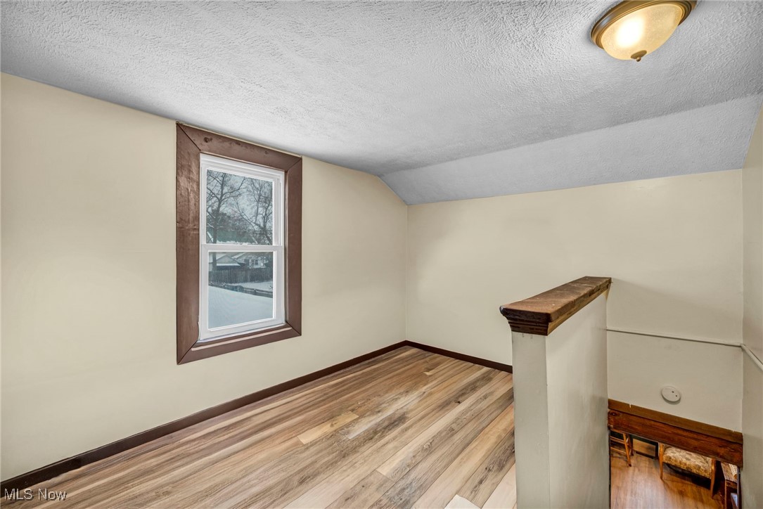 Village/New London - Residential