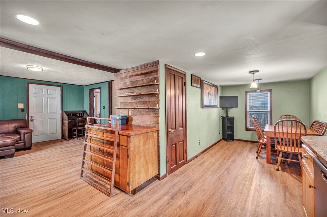 Village/New London - Residential