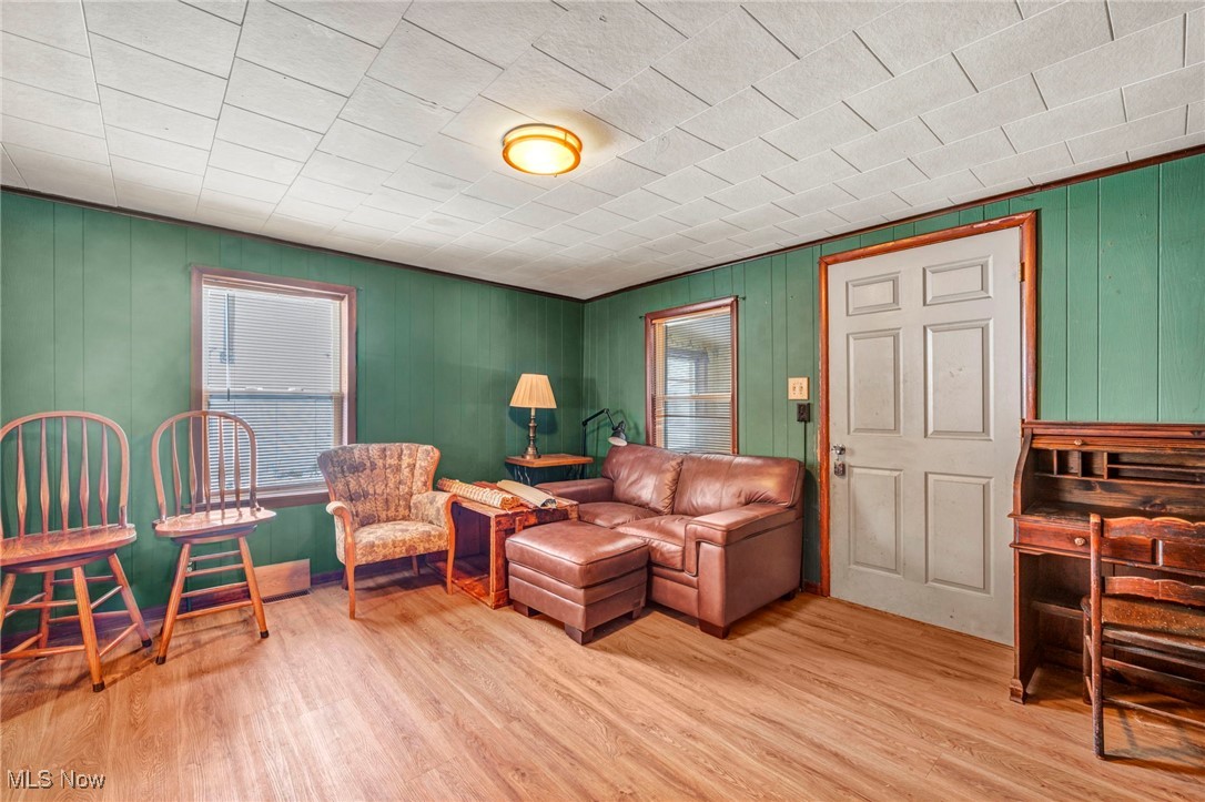 Village/New London - Residential