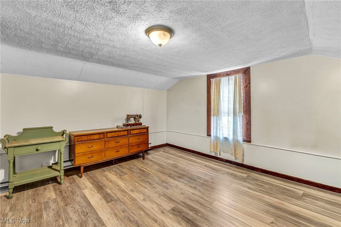 Village/New London - Residential