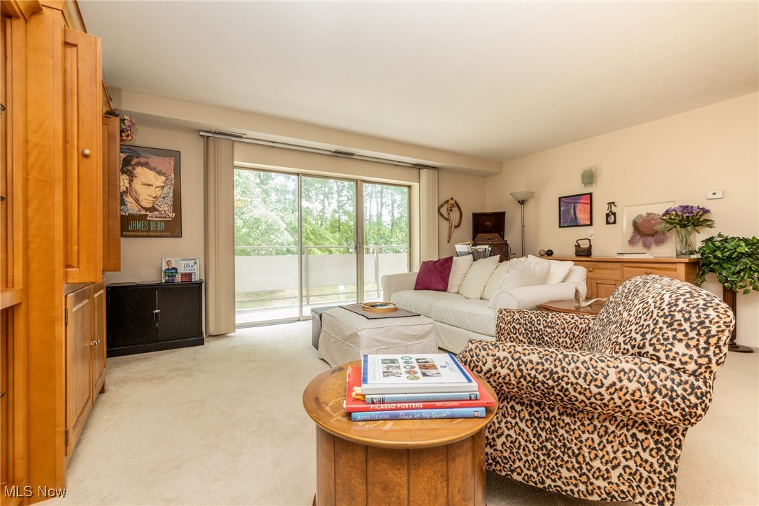 Acacia On the Green - Residential