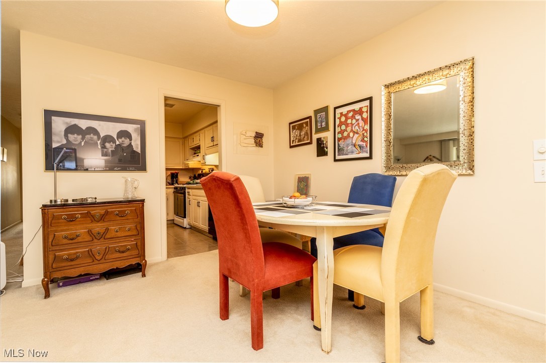 Acacia On the Green - Residential