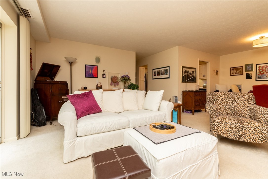 Acacia On the Green - Residential