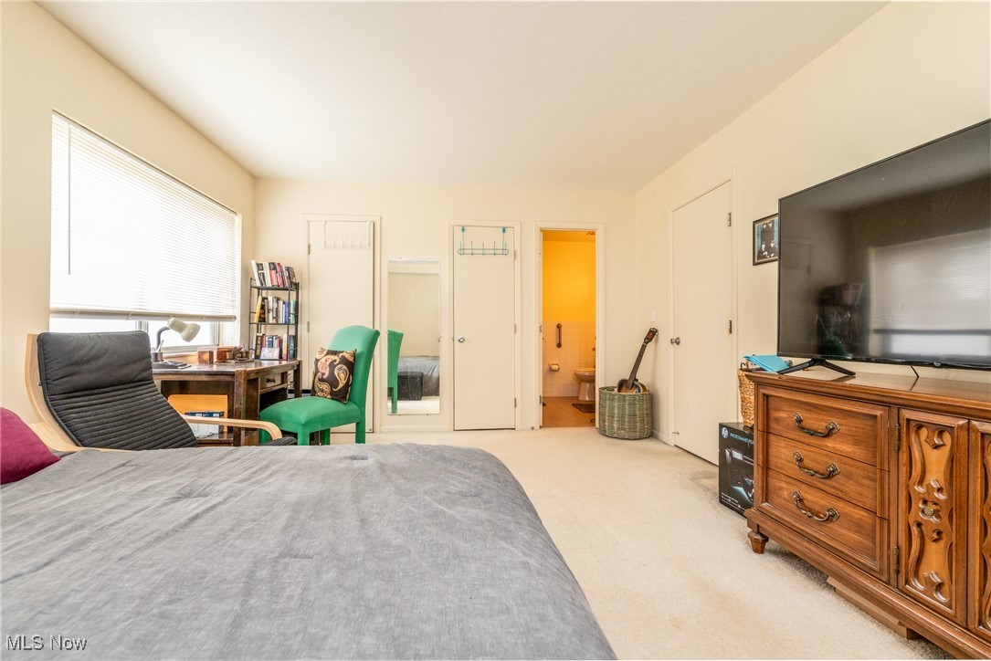 Acacia On the Green - Residential