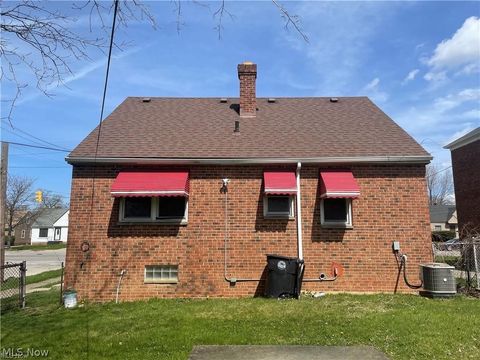 Single Family Residence in Cleveland OH 16008 Harvard Avenue 5.jpg