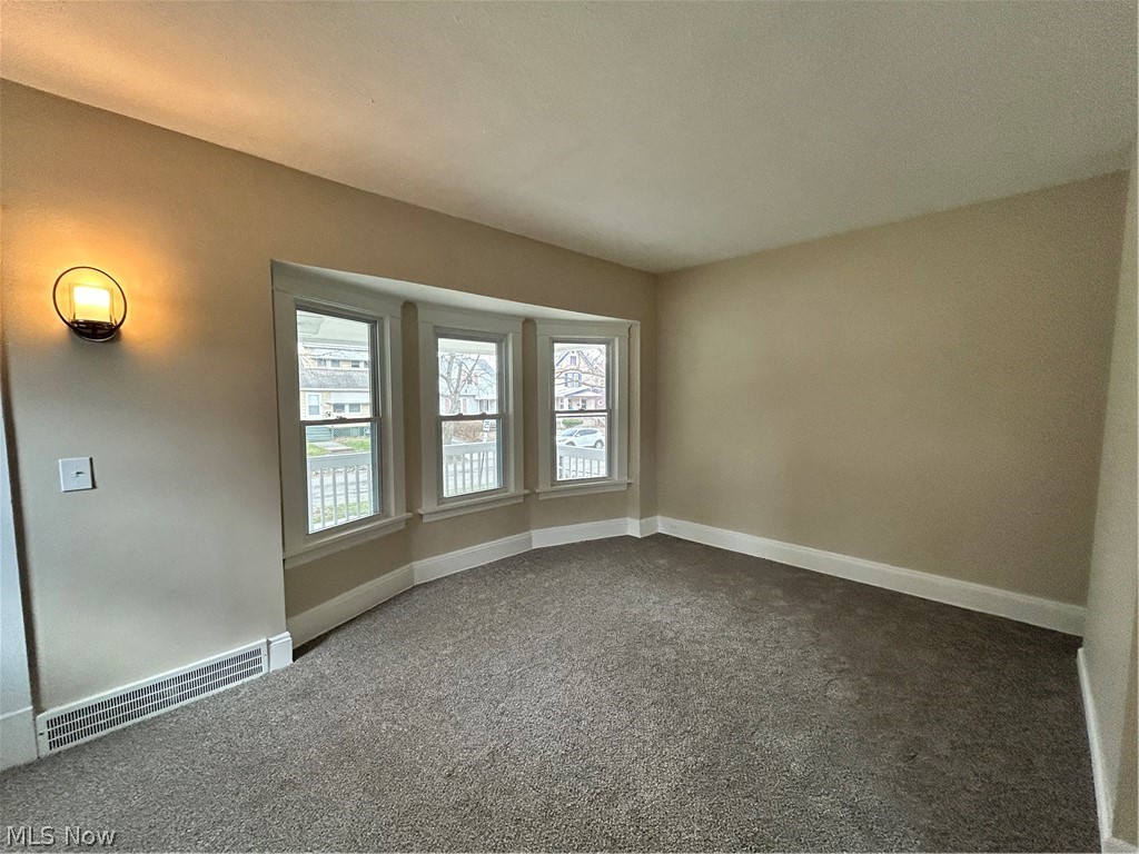 Walton Realty Companys Garfie - Residential