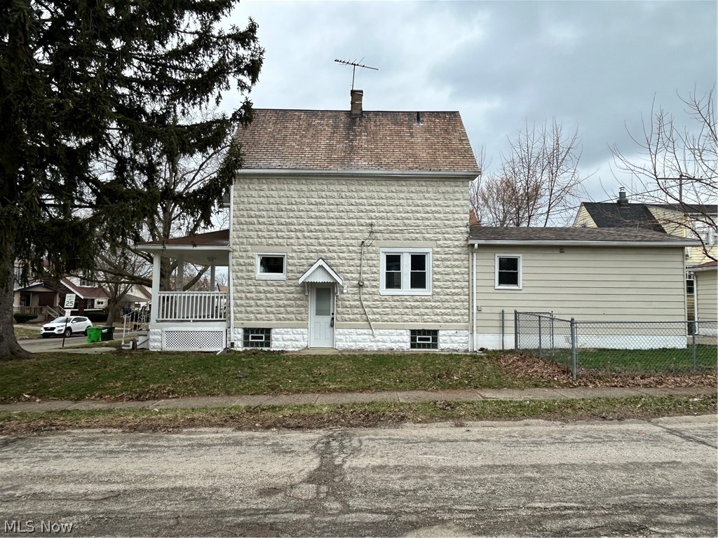 Walton Realty Companys Garfie - Residential