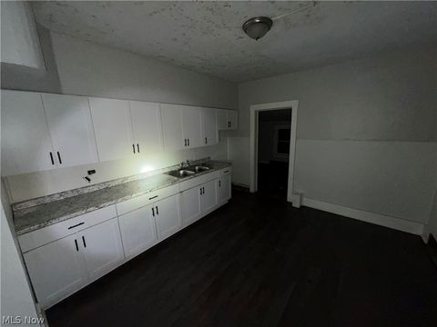 Tiny photo for 3185 W 58th Street, Cleveland, OH 44102 (MLS # 5191112)