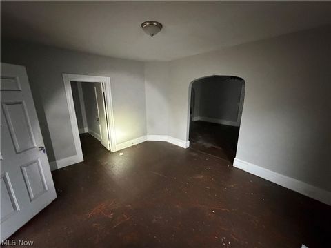 Tiny photo for 3185 W 58th Street, Cleveland, OH 44102 (MLS # 5191112)