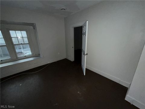 Tiny photo for 3185 W 58th Street, Cleveland, OH 44102 (MLS # 5191112)