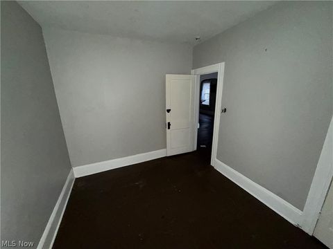 Tiny photo for 3185 W 58th Street, Cleveland, OH 44102 (MLS # 5191112)