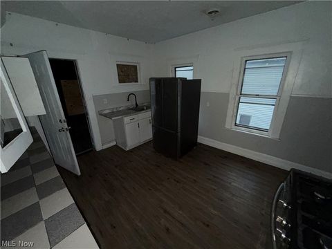 Tiny photo for 3185 W 58th Street, Cleveland, OH 44102 (MLS # 5191112)