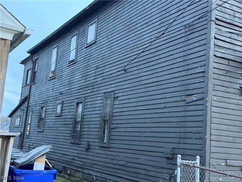 Tiny photo for 3185 W 58th Street, Cleveland, OH 44102 (MLS # 5191112)