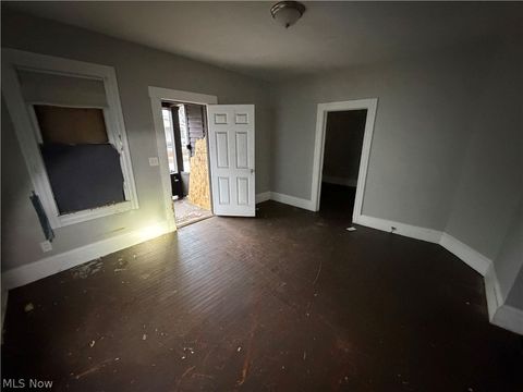 Tiny photo for 3185 W 58th Street, Cleveland, OH 44102 (MLS # 5191112)