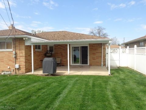 Tiny photo for 6195 Jamestown Drive, Parma, OH 44134 (MLS # 5203139)