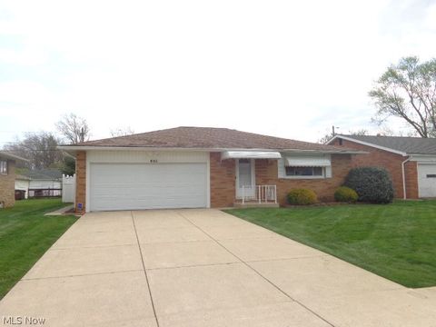 Tiny photo for 6195 Jamestown Drive, Parma, OH 44134 (MLS # 5203139)