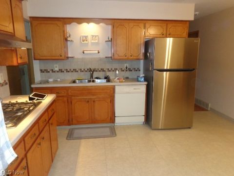 Tiny photo for 6195 Jamestown Drive, Parma, OH 44134 (MLS # 5203139)