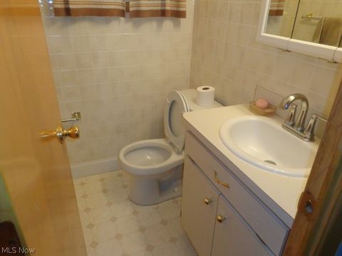 Tiny photo for 6195 Jamestown Drive, Parma, OH 44134 (MLS # 5203139)