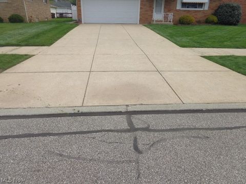 Tiny photo for 6195 Jamestown Drive, Parma, OH 44134 (MLS # 5203139)