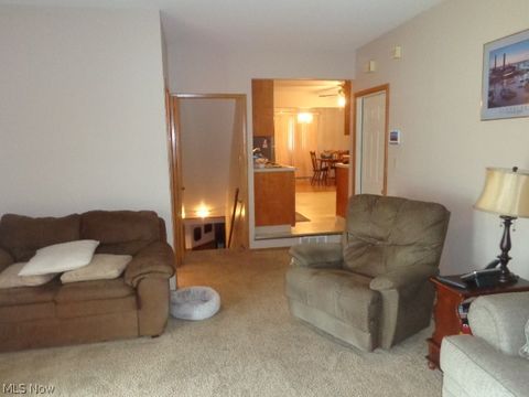 Tiny photo for 6195 Jamestown Drive, Parma, OH 44134 (MLS # 5203139)