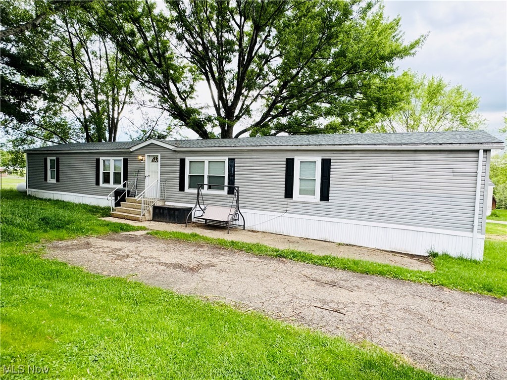 3000 Moxadarla Drive #26, Zanesville, Ohio image 1