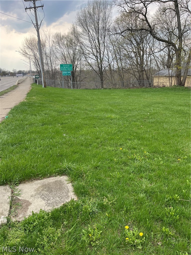 Holmes - Commercial Sale