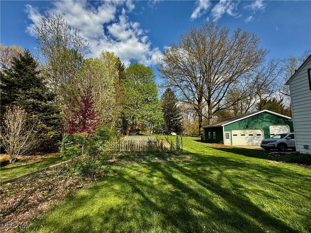 3899 Easton Road, Barberton, Ohio image 33
