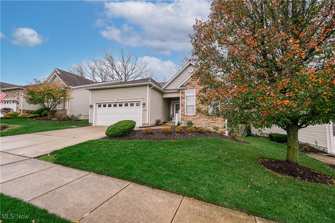 2334 Heron Crest Drive, Cuyahoga Falls, Ohio image 6