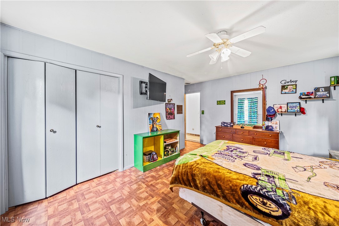 Connecticut Western Reserve Su - Residential