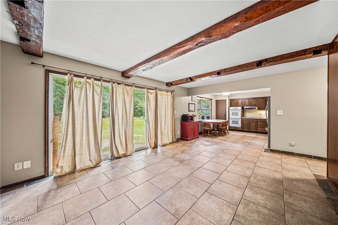 Connecticut Western Reserve Su - Residential