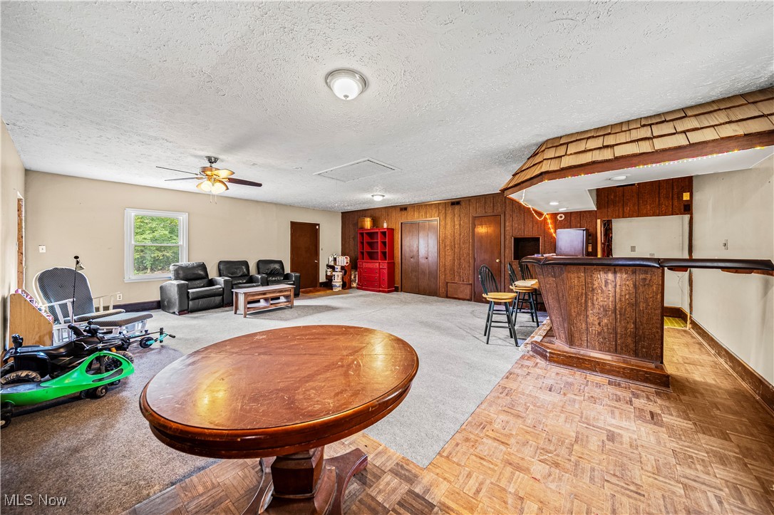 Connecticut Western Reserve Su - Residential