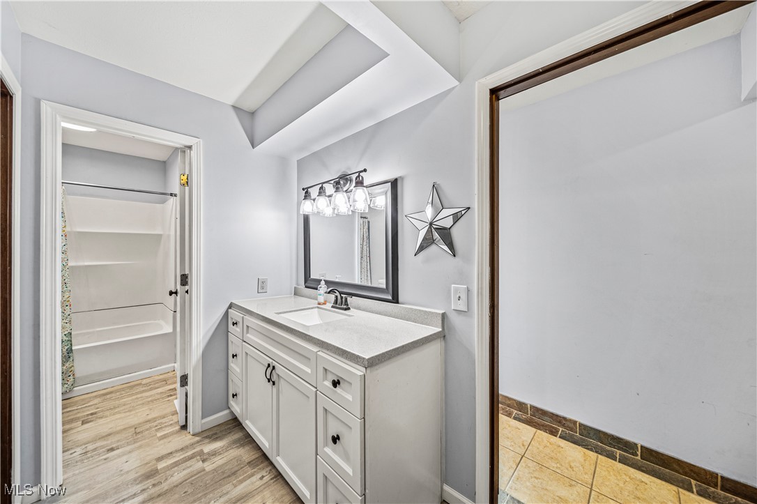 Connecticut Western Reserve Su - Residential