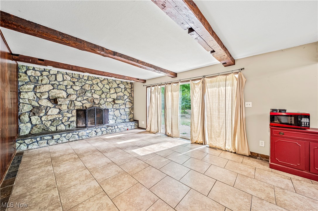 Connecticut Western Reserve Su - Residential