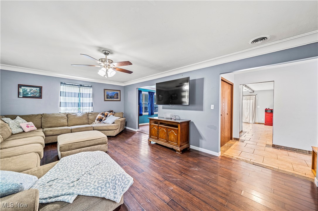 Connecticut Western Reserve Su - Residential