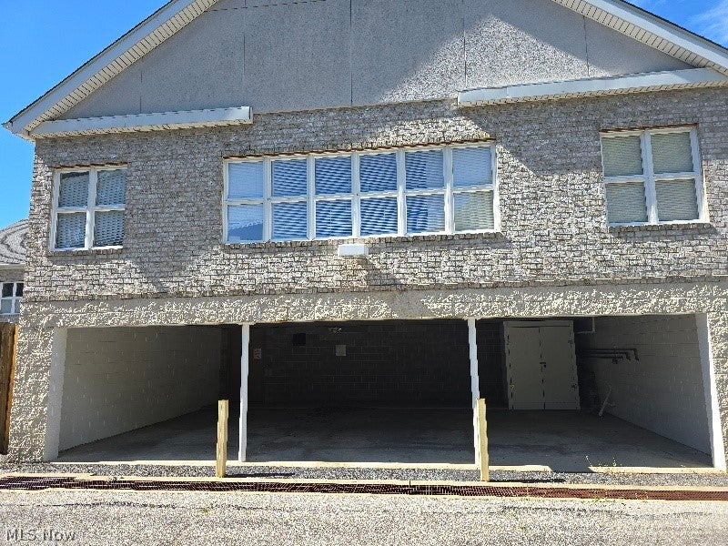 4036 Center Road