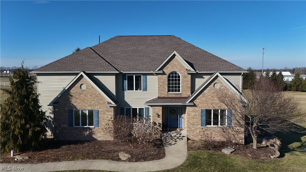 Photo of 1617 Charolais Street NW, Uniontown, OH 44685 (MLS # 5188968)