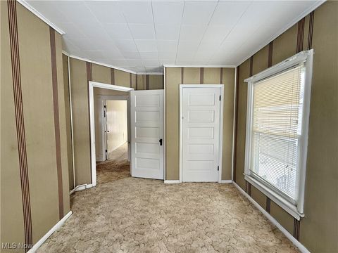 Tiny photo for 851 Ohio Avenue, East Liverpool, OH 43920 (MLS # 5178977)