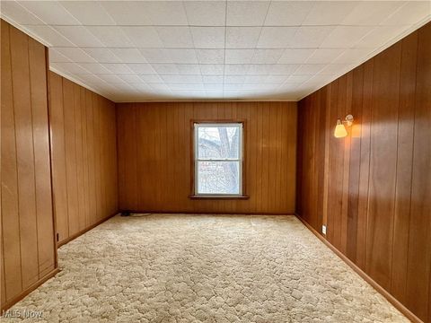 Tiny photo for 851 Ohio Avenue, East Liverpool, OH 43920 (MLS # 5178977)