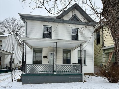 Photo of 851 Ohio Avenue, East Liverpool, OH 43920 (MLS # 5178977)