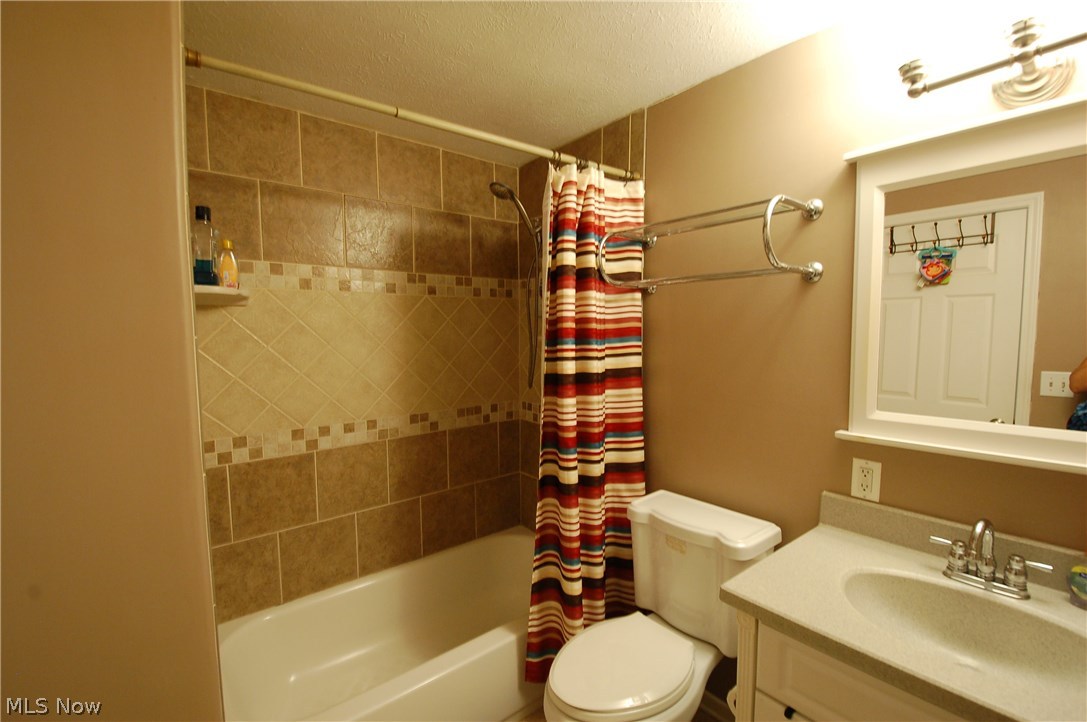 Creekside Vill - Residential