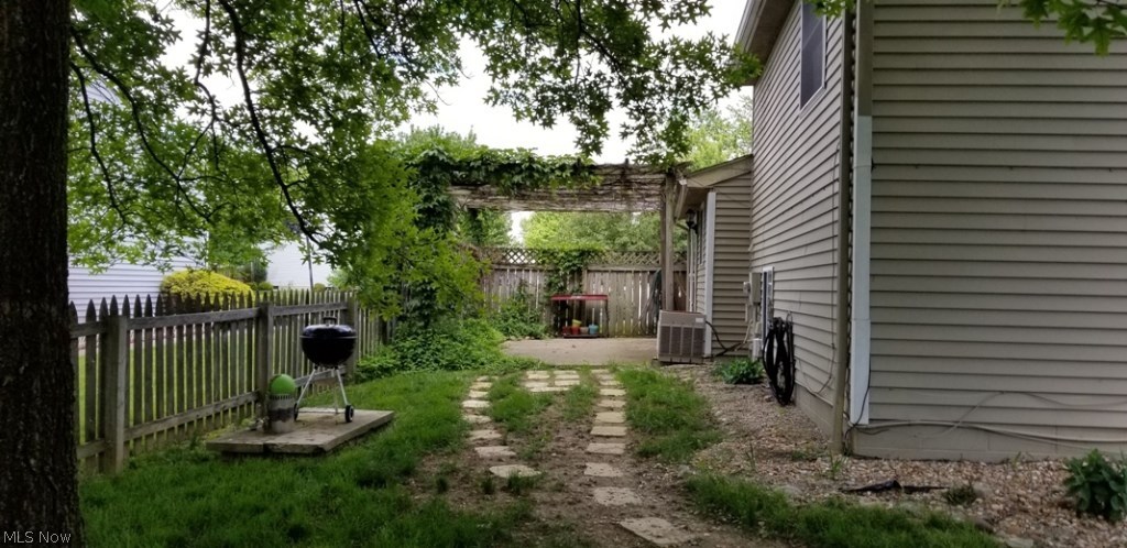 Creekside Vill - Residential